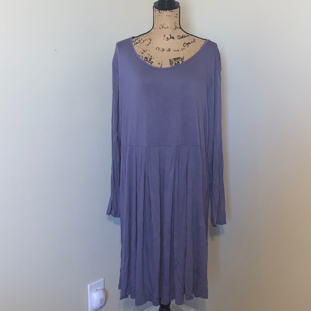 NWOT Mauve Long Sleeve Dress